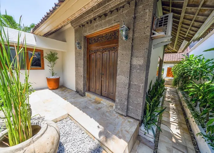 فيلة Chandi 2 - Legian - - 5 Bedroom 4 Bathroom - Great Location ! سمينياك