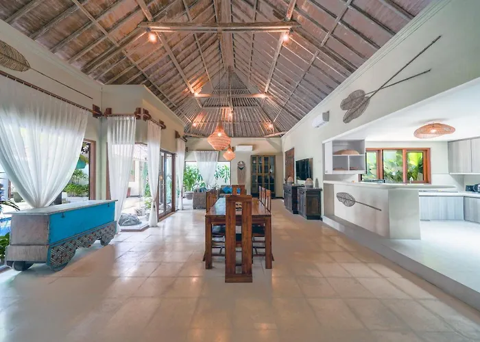 فيلة Chandi 2 - Legian - - 5 Bedroom 4 Bathroom - Great Location !