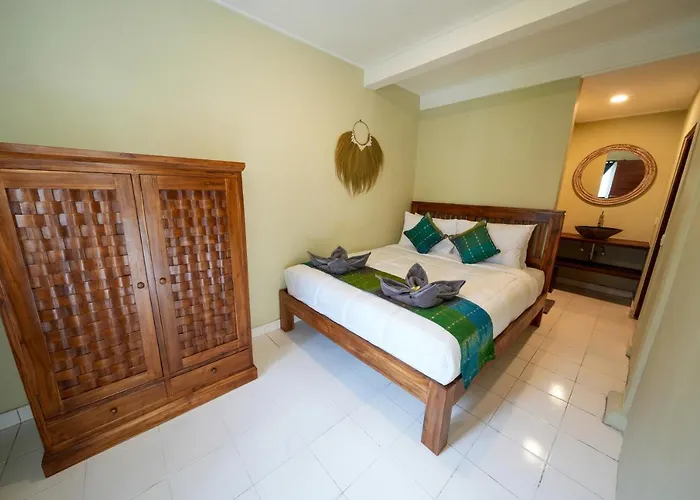 Chandi 2 - Legian - - 5 Bedroom 4 Bathroom - Great Location ! *