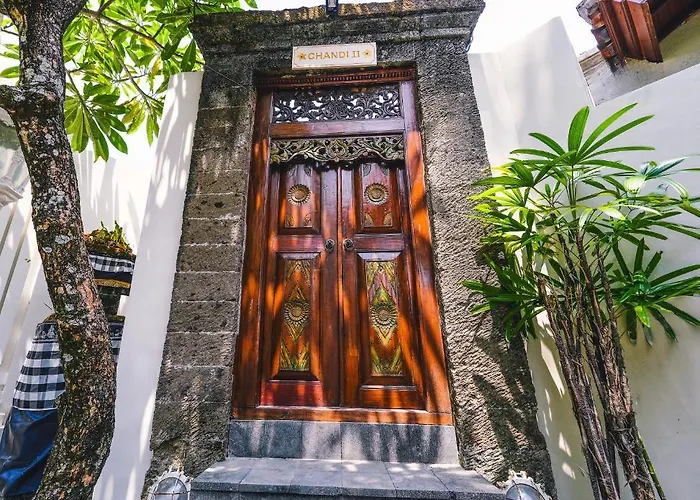 Chandi 2 - Legian - - 5 Bedroom 4 Bathroom - Great Location ! فيلة